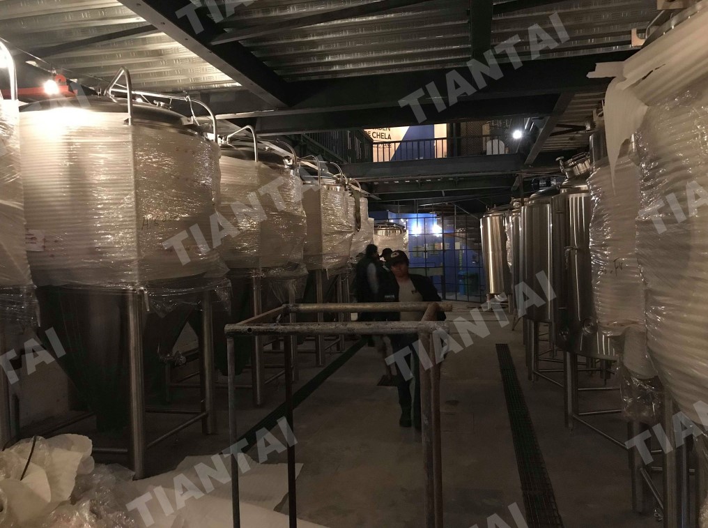 The 1200L beer brewing equipment micro brewery arrived in Mexico